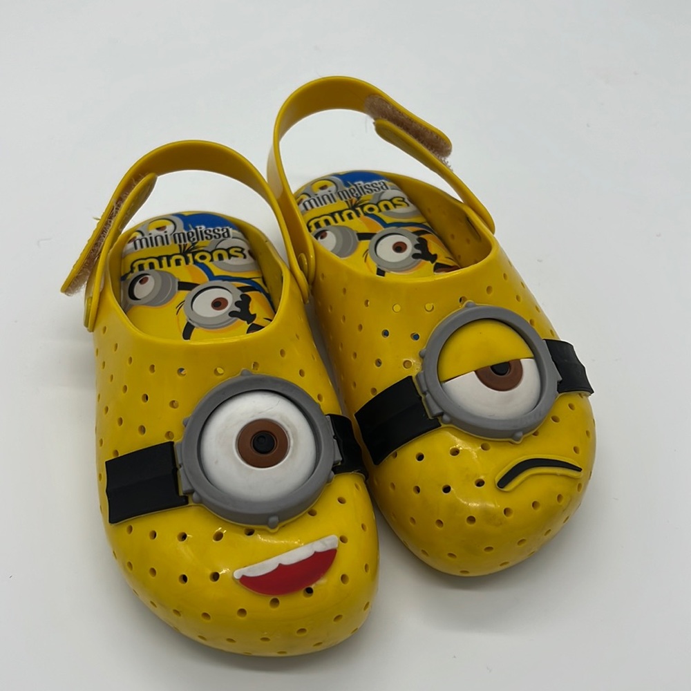 Mini Melissa Minions shoes, 10 toddler